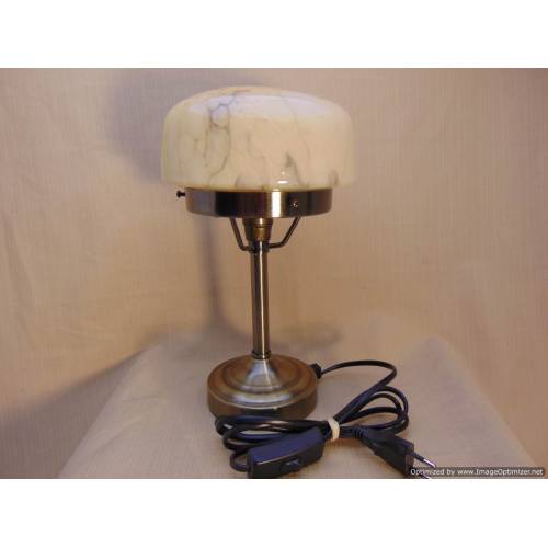 Galda lampa