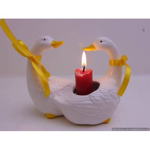 Keramikas svečturis Pīles