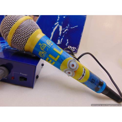 Karaoke audio mixer