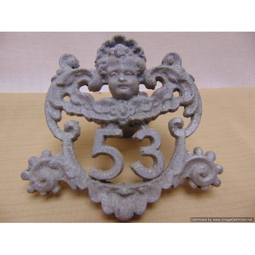 Adreses numurs "53"