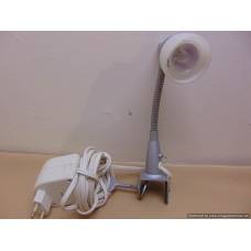 Lampa ar skrūvspīli