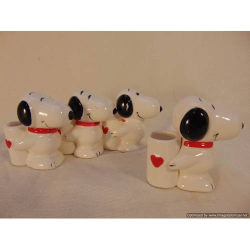 Zobu bakstāmo kociņu turētājs Snoopy