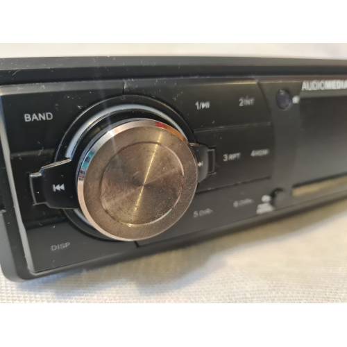 Auto radio