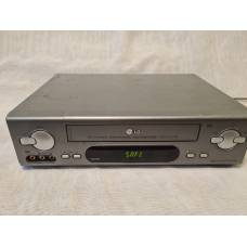 Video magnetofons VHS