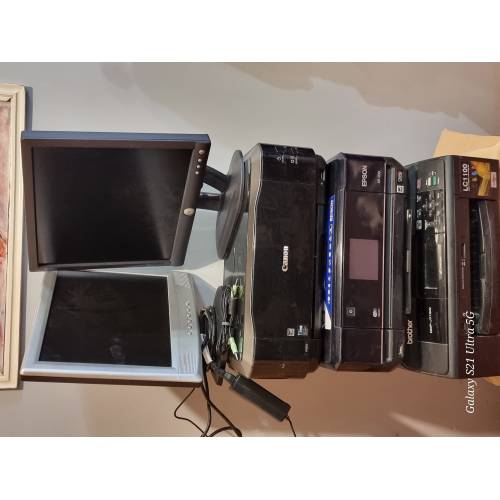 Printeri un monitori