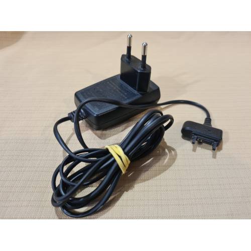 Sony Erikson adapteris