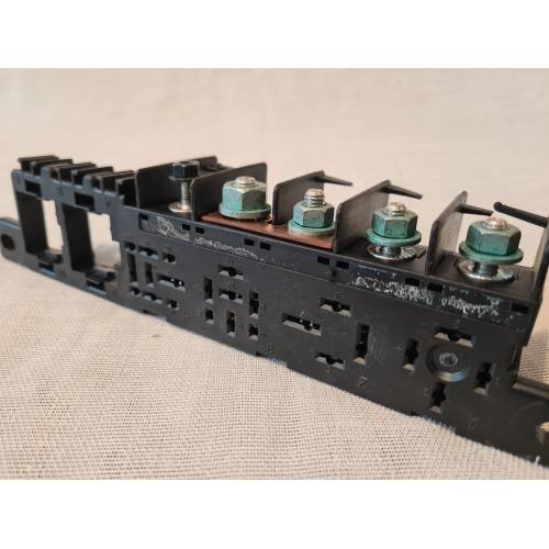 Releju bloks A4B5