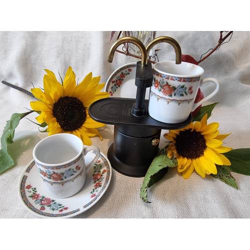 Espresso kafijas pagatavotājs