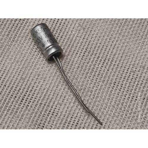 Kondensators K50-35